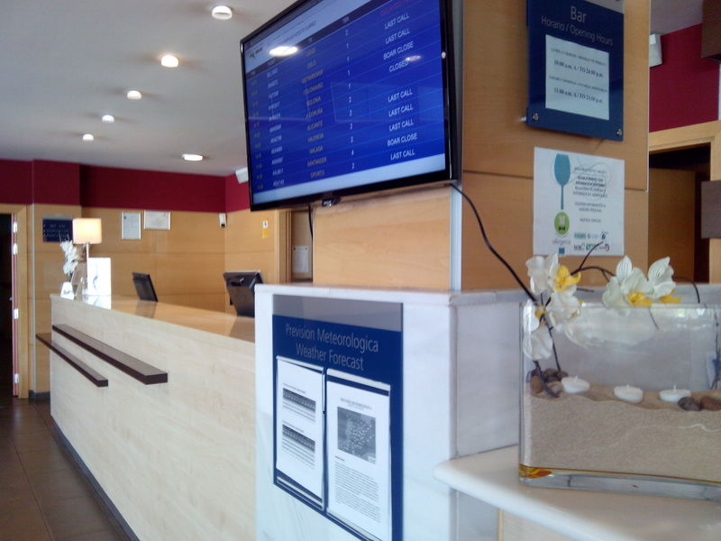 B&B Hotel Madrid Aeropuerto T1 T2 T3 Eksteriør bilde